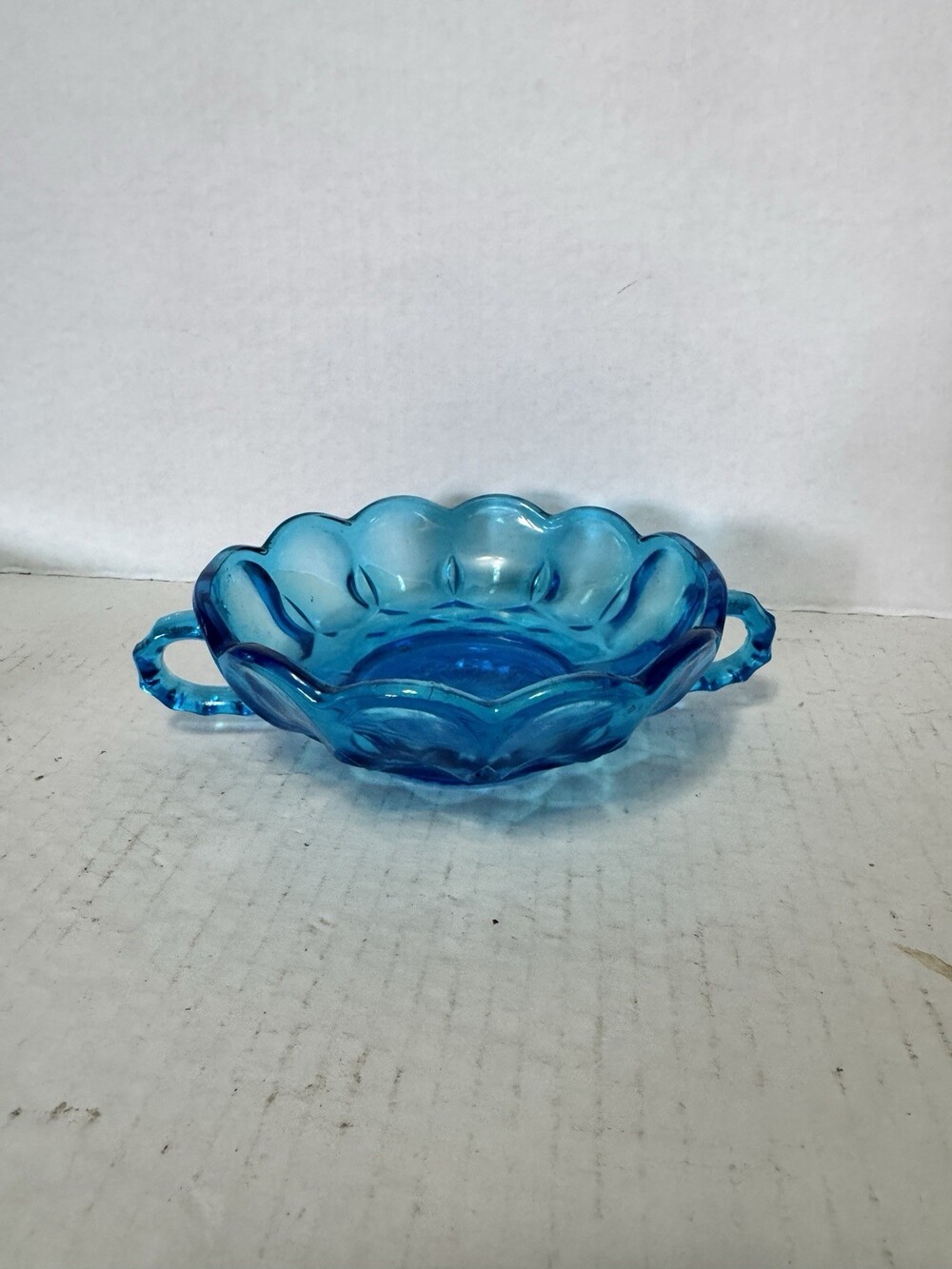VTG Anchor Hocking Blue Fairfield Scalloped Handled Candy Dish